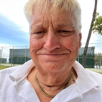 Looking for a roommate in Clearwater-St. Petersburg - Tampa