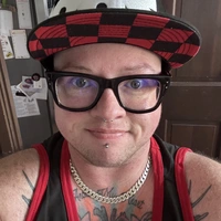 Looking for a roommate in Central Indy, North Indy - Indianapolis