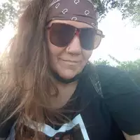 Looking for a roommate in Central Los Angeles, Westside / South Bay, San Fernando Valley, Southeast - Los Angeles