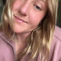 Looking for a roommate in East Van, Outer Vancouver, South Van, West Van - Vancouver