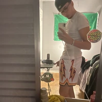 Looking for a roommate in North SATX, West SATX - San Antonio