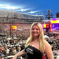 Looking for a roommate in Outer Denver - Denver