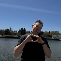 Looking for a roommate in Southern Ontario - Toronto
