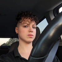Looking for a roommate in Broward County, Palm Beach County - Miami