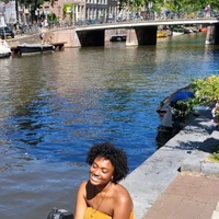 Looking for a roommate in Central, West Side, South Side - Chicago