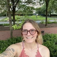 Looking for a roommate in Central STL, South STL, West County, South County - Saint Louis