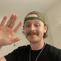 Looking for a roommate in Suburbs - Minneapolis