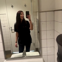 Looking for a roommate in Far North Side, Chicago Burbs - Chicago