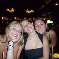 Looking for a roommate in Manhattan, Brooklyn, Queens - New York