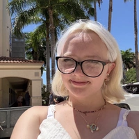 Looking for a roommate in Broward County, Miami, Miami Beach, Miami Dade, Palm Beach County - Miami