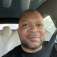 Looking for a roommate in Central Los Angeles, Westside / South Bay, The Harbor, San Fernando Valley, Southeast, The Verdugos, Orange County, San Gabriel Valley, Ventura, Inland Empire - Los Angeles