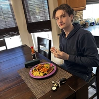Looking for a roommate in SE Valley - Phoenix
