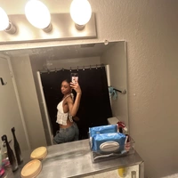 Looking for a roommate in Phoenix, SW Valley, NE Valley, SE Valley - Phoenix