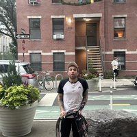 Looking for a roommate in Manhattan, Brooklyn, Queens - New York