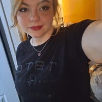 Looking for a roommate in Downtown TO, Etobicoke, West TO, Midtown TO - Toronto