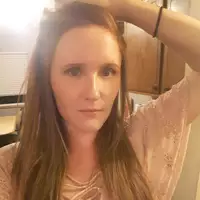 Looking for a roommate in Suburbs - Minneapolis