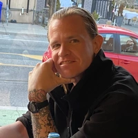 Looking for a roommate in Downtown TO, Mississauga, Etobicoke, East TO, West TO, Midtown TO - Toronto