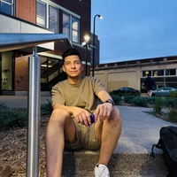 Looking for a roommate in Suburbs - Minneapolis