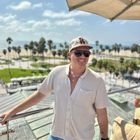 Looking for a roommate in Central Los Angeles, Westside / South Bay - Los Angeles