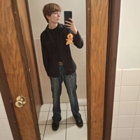 Looking for a roommate in Suburbs - Minneapolis