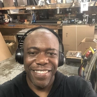 Looking for a roommate in Central SD, Coastal, East SD, Inland, North SD, South SD - San Diego