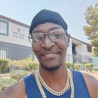 Looking for a roommate in Central Los Angeles, Westside / South Bay, The Harbor, Southeast, Orange County - Los Angeles