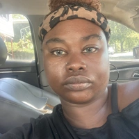 Looking for a roommate in Central - Chicago