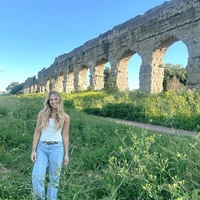 Looking for a roommate in Orange County - Los Angeles