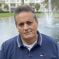 Looking for a roommate in Palm Beach County - Miami