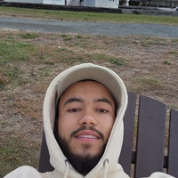 Looking for a roommate in Boston, South Shore - Boston