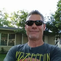 Looking for a roommate in Ne Dallas, Se Dallas - Dallas