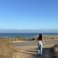 Looking for a roommate in San Fernando Valley - Los Angeles