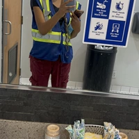 Looking for a roommate in Chicago Burbs - Chicago