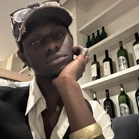 Looking for a roommate in Downtown TO, East TO, West TO, Midtown TO - Toronto