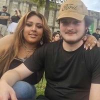 Looking for a roommate in Forth Worth - Dallas