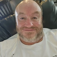 Looking for a roommate in Broward County, Miami Beach, Miami Dade, Palm Beach County - Miami