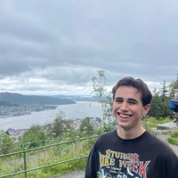 Looking for a roommate in Cambridge, Somerville - Boston