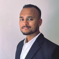 Looking for a roommate in Downtown TO, West TO - Toronto