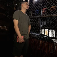 Looking for a roommate in Manhattan, Brooklyn, Queens - New York