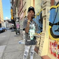 Looking for a roommate in Manhattan, Brooklyn, Queens, The Bronx - New York