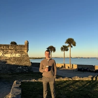 Buscando compañero de cuarto en Westside / South Bay - Los Angeles