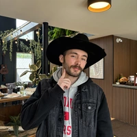 Looking for a roommate in Manhattan, Brooklyn, Queens, The Bronx - New York