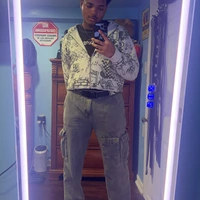 Looking for a roommate in Central, West Side, Far North Side, Far Southeast Side, Far Southwest Side, North Side, Northwest Side, South Side, Southwest Side, Chicago Burbs - Chicago