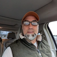 Looking for a roommate in Central Charlotte, South Charlotte, East Charlotte - Charlotte