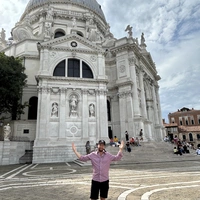 Looking for a roommate in Central Los Angeles, Westside / South Bay, The Harbor, San Fernando Valley, Southeast, The Verdugos, Orange County, San Gabriel Valley, Ventura, Inland Empire - Los Angeles