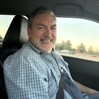 Looking for a roommate in Phoenix, NE Valley, SE Valley, Pinal County - Phoenix