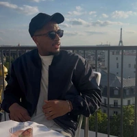 Looking for a roommate in Westside / South Bay, San Fernando Valley, The Verdugos, Orange County, San Gabriel Valley, Ventura - Los Angeles