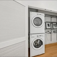 Buscando compañero de cuarto en Central Los Angeles, San Fernando Valley, Southeast, The Verdugos, San Gabriel Valley - Los Angeles