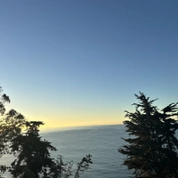 Looking for a roommate in Central Los Angeles, San Fernando Valley, Southeast, The Verdugos, San Gabriel Valley - Los Angeles