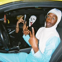 Looking for a roommate in Center Denver, North Denver, East Denver, West Denver, South Denver, Outer Denver - Denver